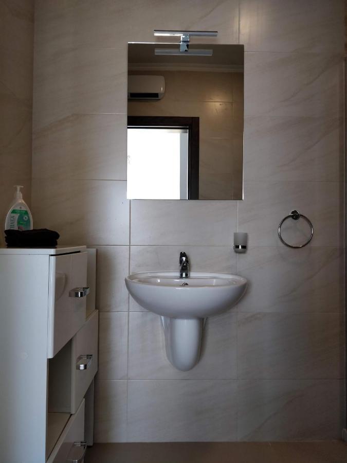 Apartamento Sea View Penthouse With Large Terrace Irom1-1 Marsaskala Exterior foto